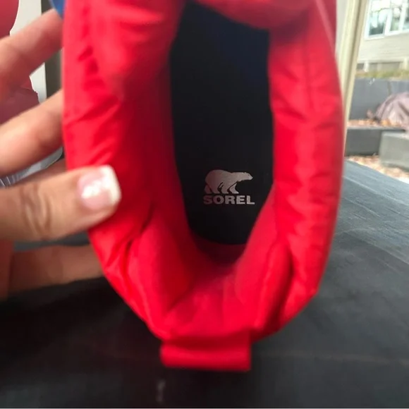 NWT SOREL puffer zip boots! Hit the slopes in style - Picture 5 of 5